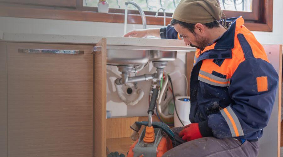 Professional expert plumbing services in Castaner, PR